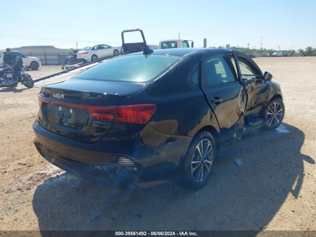3KPF24AD9RE735013 KIA Forte Lxs