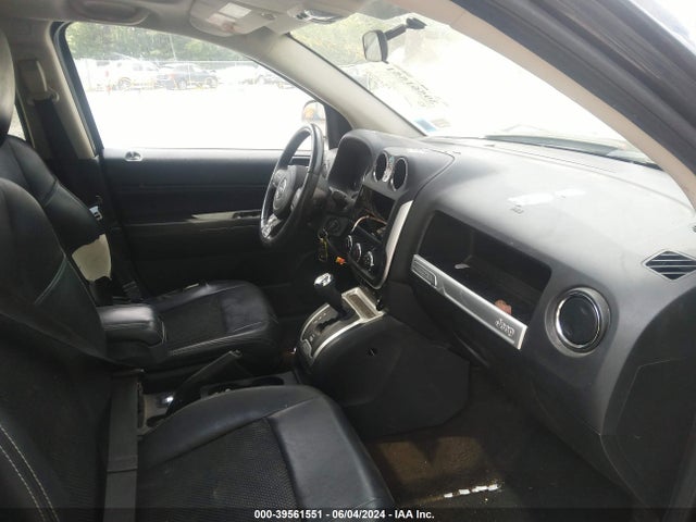 1C4NJDEB1ED621526 Jeep Compass Latitude