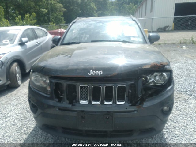 1C4NJDEB1ED621526 Jeep Compass Latitude