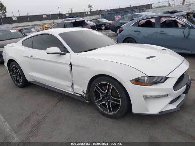2022 1FA6P8TH7N5105740 main image