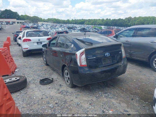 Toyota Prius Two 2015 JTDKN3DU2F1907750 Image 3