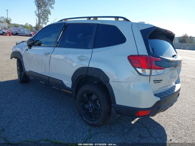 2022 SUBARU FORESTER JF2SKAMC9NH496455 Photo 2