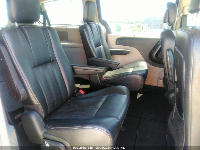 2C4RC1CG1ER284930 Chrysler Town & Country Touring-l