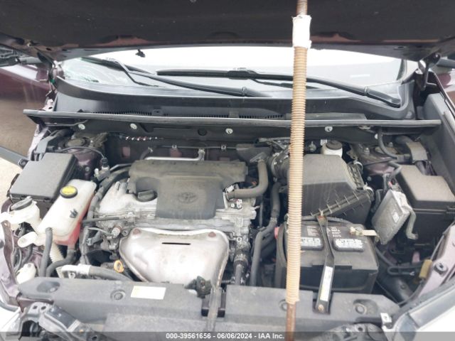 2T3BFREV8JW780066 Toyota RAV4 LE