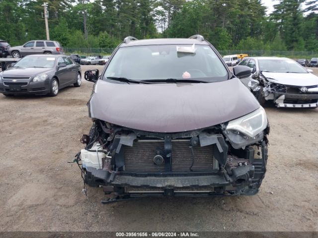 2T3BFREV8JW780066 Toyota RAV4 LE