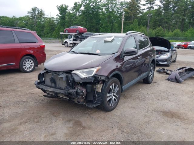 2T3BFREV8JW780066 Toyota RAV4 LE