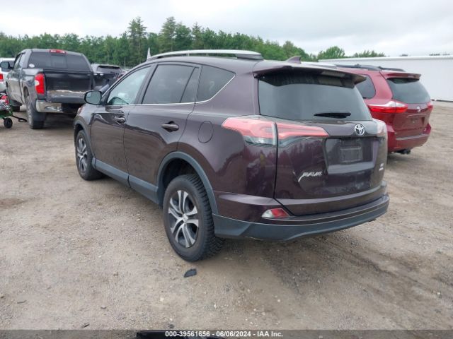 2T3BFREV8JW780066 Toyota RAV4 LE