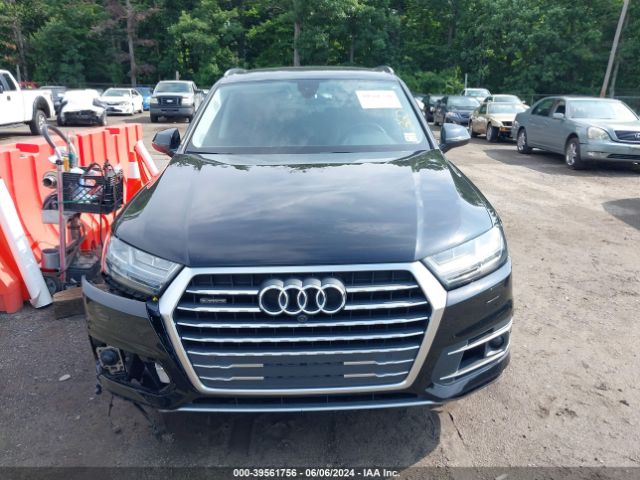 WA1LAAF70KD040637 Audi Q7 55 Premium/55 Se Premium