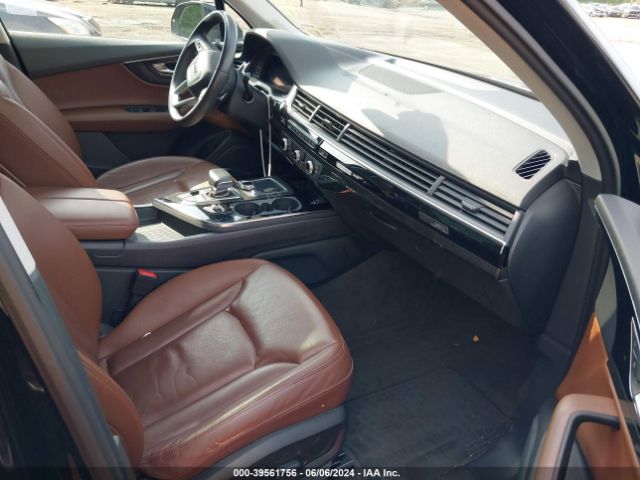 WA1LAAF70KD040637 Audi Q7 55 Premium/55 Se Premium