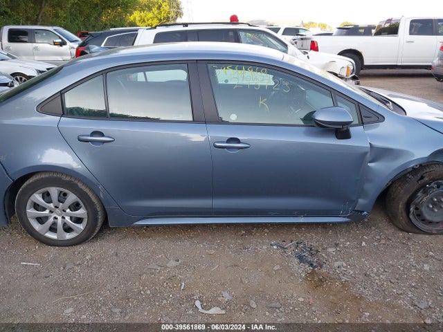 Toyota COROLLA LE 2022 5YFEPMAEXNP273723 Image 13
