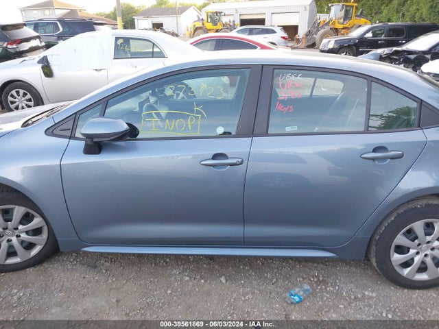 Toyota COROLLA LE 2022 5YFEPMAEXNP273723 Image 14