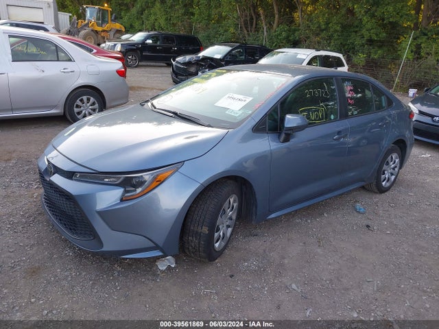 Toyota COROLLA LE 2022 5YFEPMAEXNP273723 Image 2