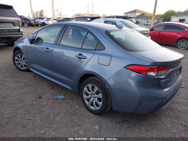 Toyota COROLLA LE 2022 5YFEPMAEXNP273723 Image 3