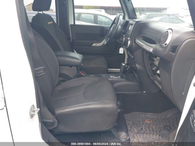 1C4BJWEG8EL201746 Jeep Wrangler Unlimited Sahara