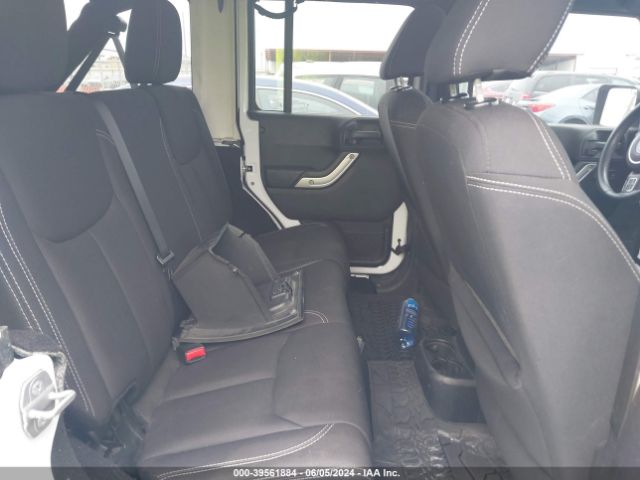 1C4BJWEG8EL201746 Jeep Wrangler Unlimited Sahara