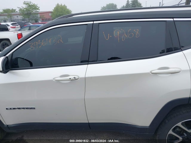 3C4NJDCB5JT369268 Jeep Compass Limited 4x4