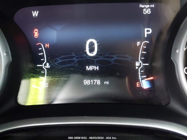 3C4NJDCB5JT369268 Jeep Compass Limited 4x4