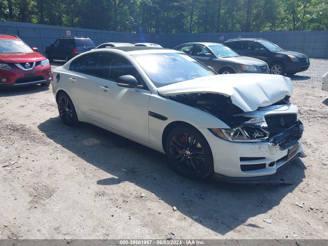 2018 JAGUAR XE SAJAJ4EV1JCP21880 Photo 0