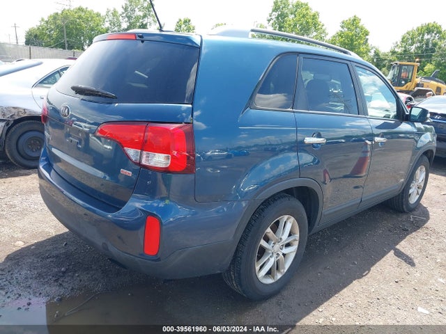 KIA SORENTO LX 2014 5XYKTCA64EG456315 Image 4