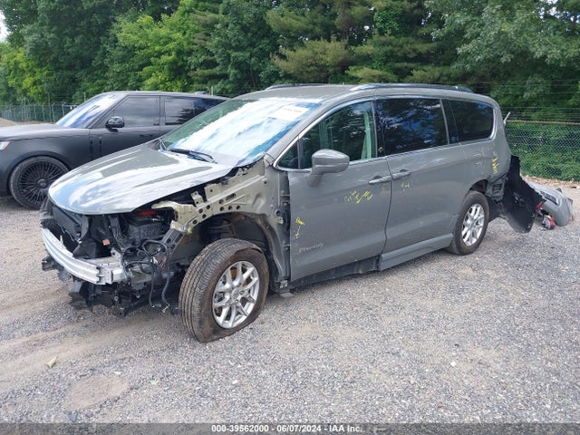 Chrysler Pacifica Touring L 2021 2C4RC1BGXMR602334 Image 2