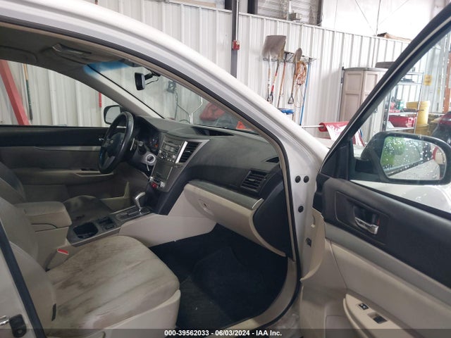Продаж на аукціоні авто 2011 Subaru Outback 2.5i Premium, vin: 4S4BRCCCXB3326150, номер лоту: 39562033