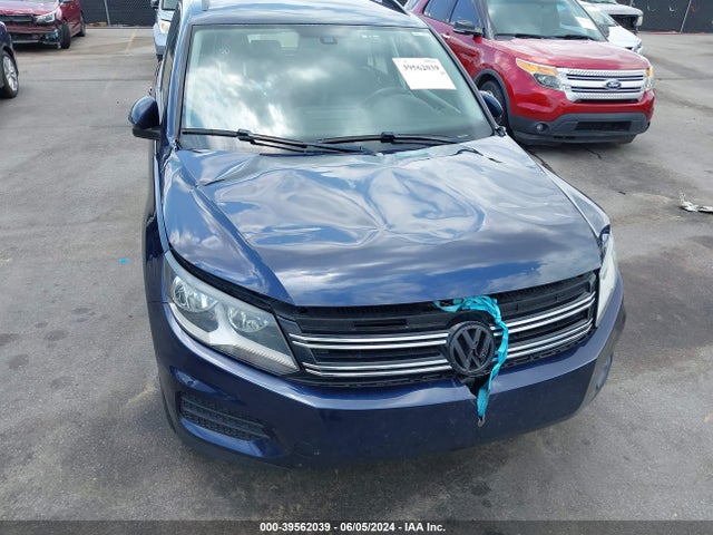 WVGAV7AX9GW611609 Volkswagen TIGUAN S