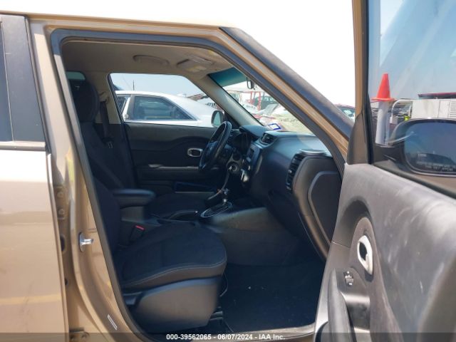 KNDJN2A27F7125000 KIA Soul