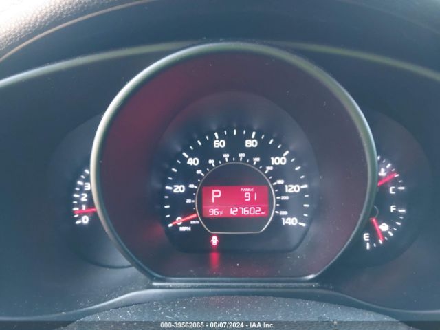 KNDJN2A27F7125000 KIA Soul