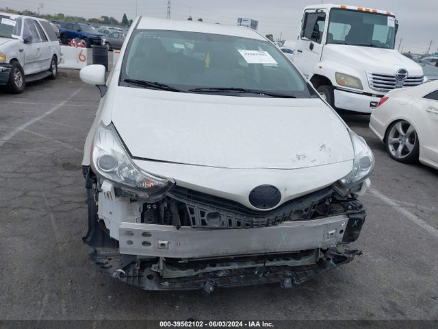 Toyota Prius V Four 2017 JTDZN3EU3HJ072287 Image 12