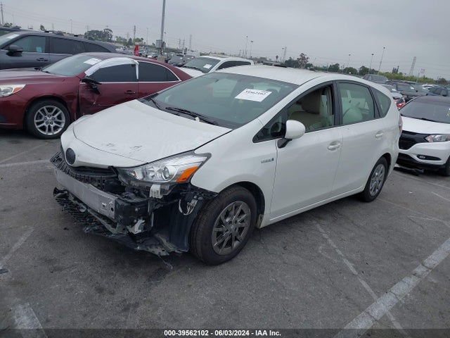 Toyota Prius V Four 2017 JTDZN3EU3HJ072287 Image 2