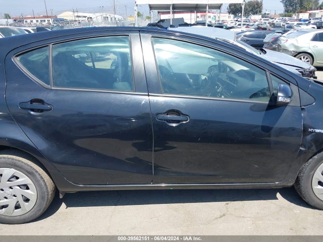 Toyota Prius C Two 2016 JTDKDTB34G1123486 Image 14