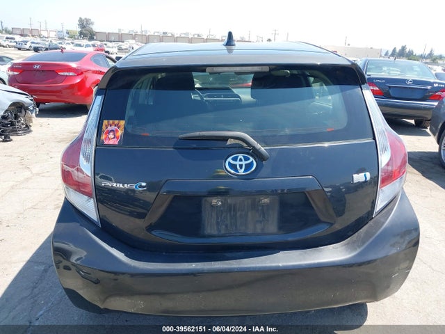 Toyota Prius C Two 2016 JTDKDTB34G1123486 Image 17