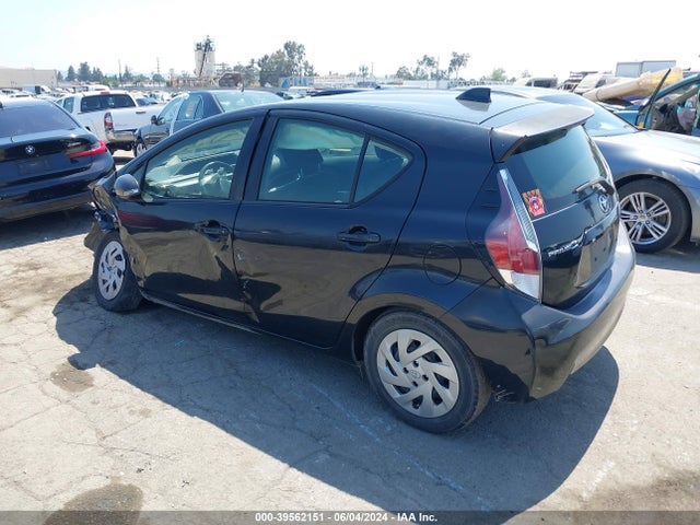 Toyota Prius C Two 2016 JTDKDTB34G1123486 Image 3