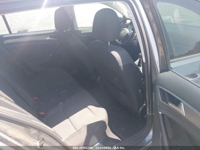 3VW117AU5GM012452 Volkswagen Golf Tsi S 4-door