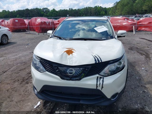 JN1BJ1CR9JW203430 Nissan Rogue Sport Sl
