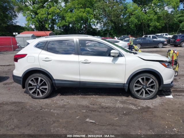 JN1BJ1CR9JW203430 Nissan Rogue Sport Sl