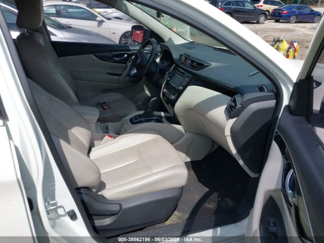 JN1BJ1CR9JW203430 Nissan Rogue Sport Sl