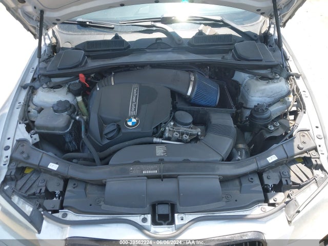 Продажа на аукционе авто 2013 Bmw 335i, vin: WBAKG7C58DJ437620, номер лота: 39562224