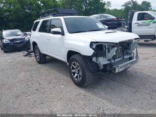 Toyota 4runner Trd Off Road Premium 2023 JTERU5JR2P6205294 zdjęcie główne