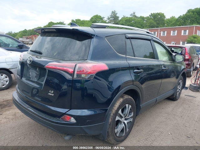 Toyota RAV4 LE 2018 JTMBFREV4JJ260168 Image 4