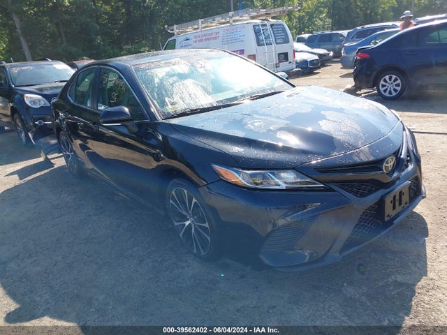 Toyota CAMRY SE 2018 4T1B11HK2JU597899 main image