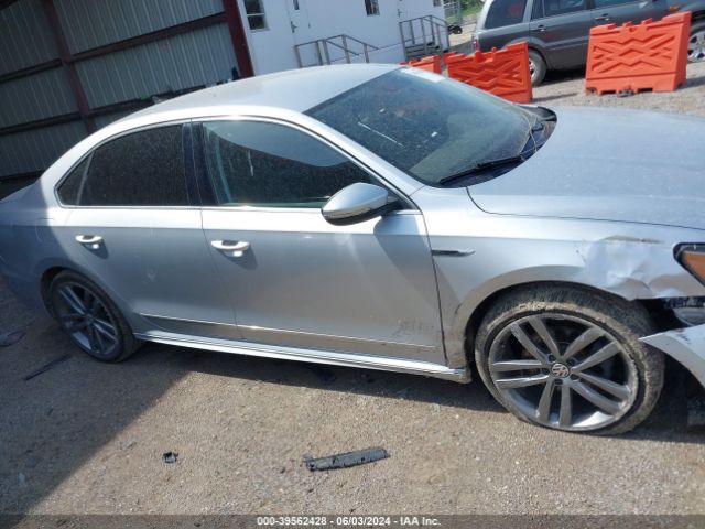 1VWDT7A34HC066889 Volkswagen Passat 1.8t R-line