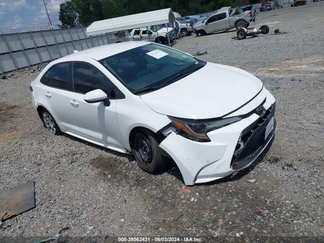Toyota COROLLA LE 2020 5YFEPRAE2LP113801 main image