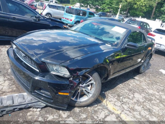 1ZVBP8EM2E5205597 Ford Mustang V6 Premium
