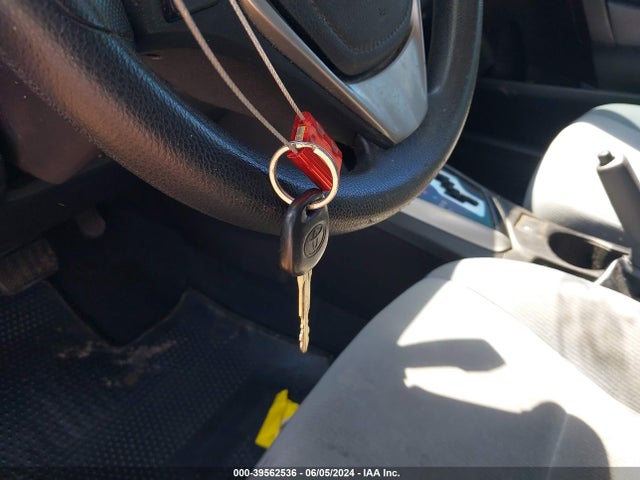 Toyota COROLLA L 2015 5YFBURHE9FP329344 Image 11
