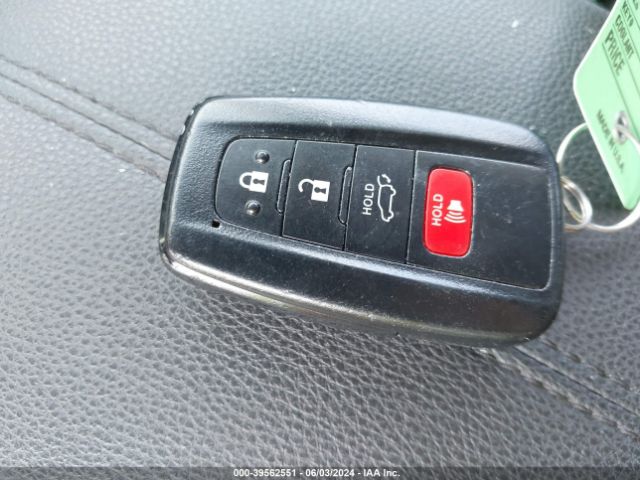 2T3A1RFV6LC123702 Toyota Rav4 Xle Premium