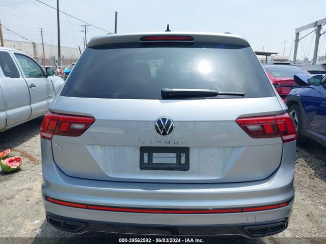 3VVCB7AX0NM146996 Volkswagen Tiguan 2.0t Se R-line Black