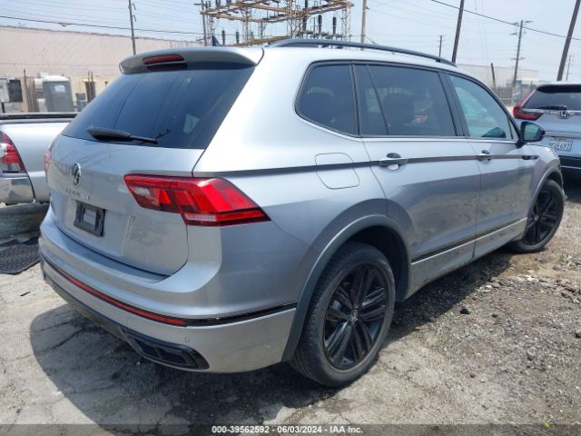 3VVCB7AX0NM146996 Volkswagen Tiguan 2.0t Se R-line Black