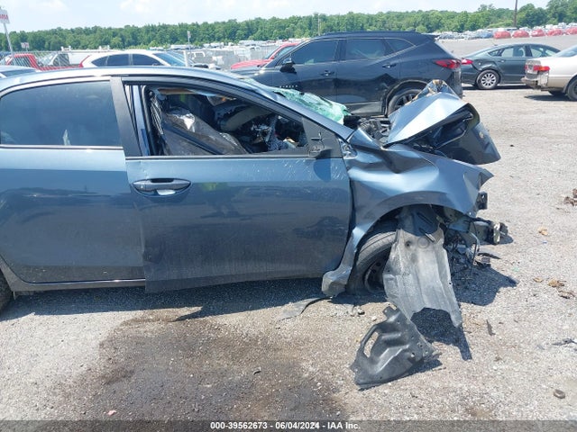 Toyota COROLLA L 2018 5YFBURHE5JP780408 Image 13