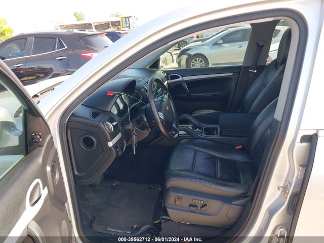 2005 PORSCHE CAYENNE WP1AA29P65LA23347 Photo 4